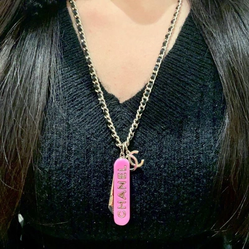 Versatile Chanel Necklaces 224785