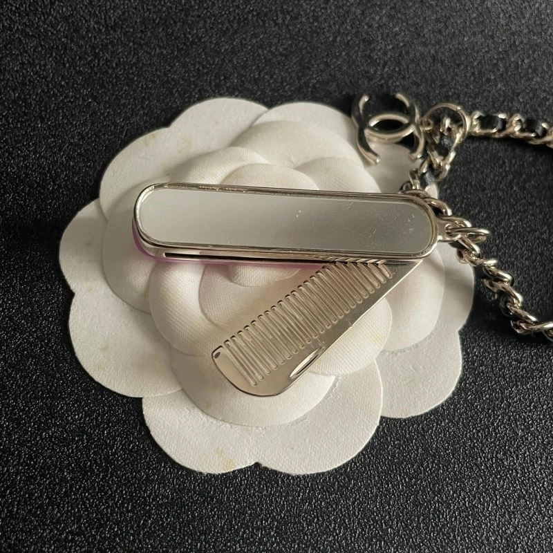 Versatile Chanel Necklaces 224785