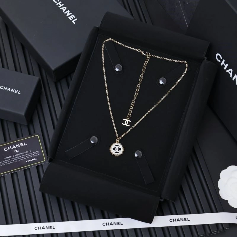 Chanel Necklaces Efficient 224744
