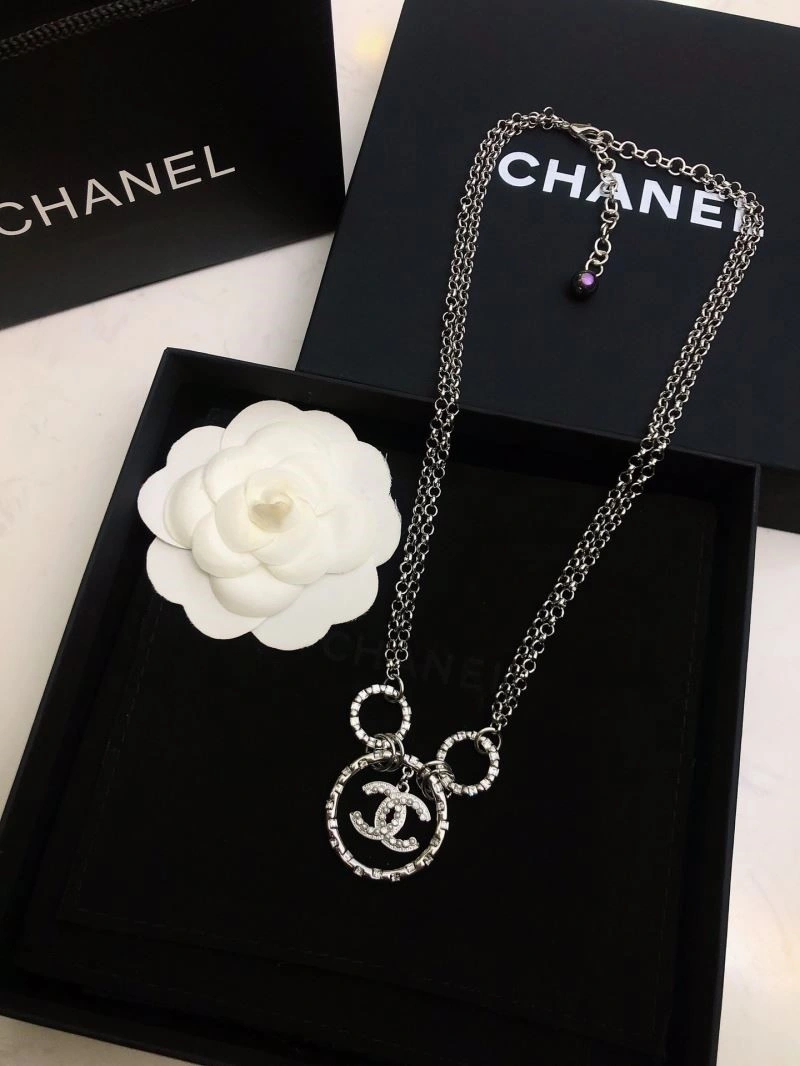 Chanel Necklaces Chic 224757