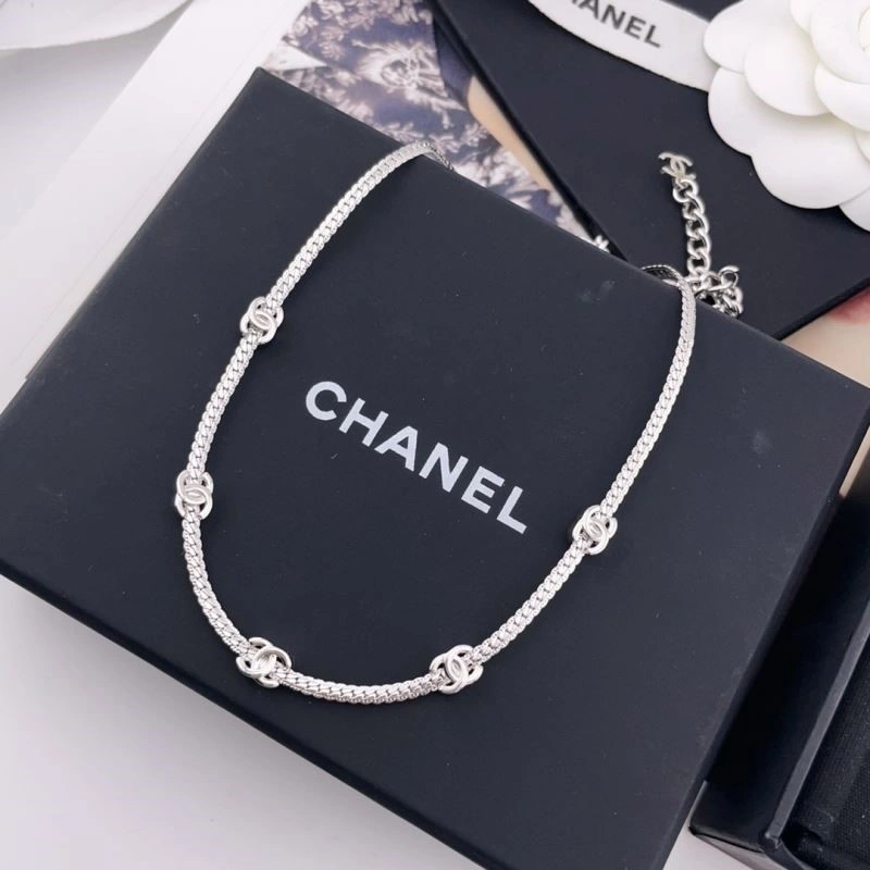 Vibrant Chanel Necklaces 224723