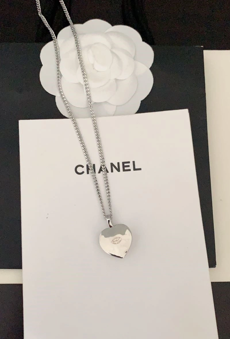 Chanel Necklaces Tailored 224724
