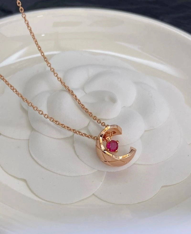 Chanel Necklaces Elegant 224698