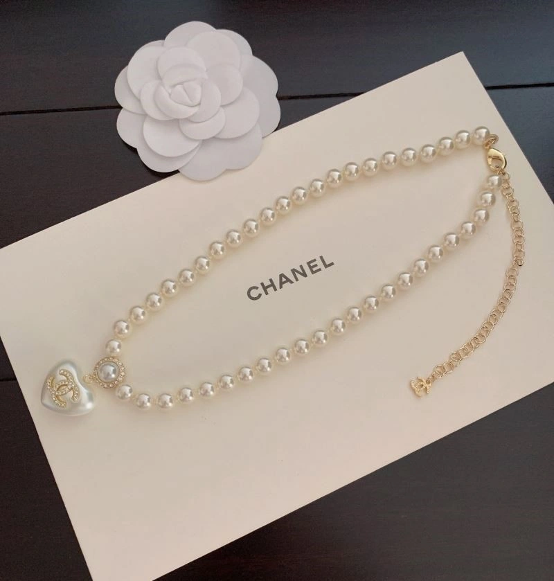 Comfortable Chanel Necklaces 224740