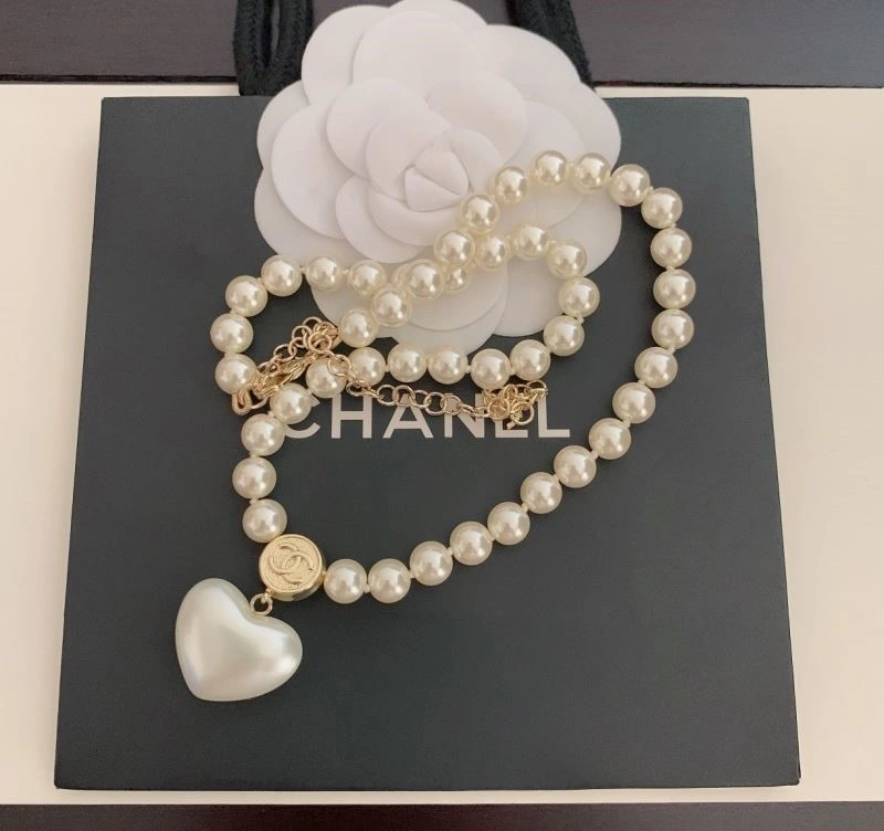 Comfortable Chanel Necklaces 224740
