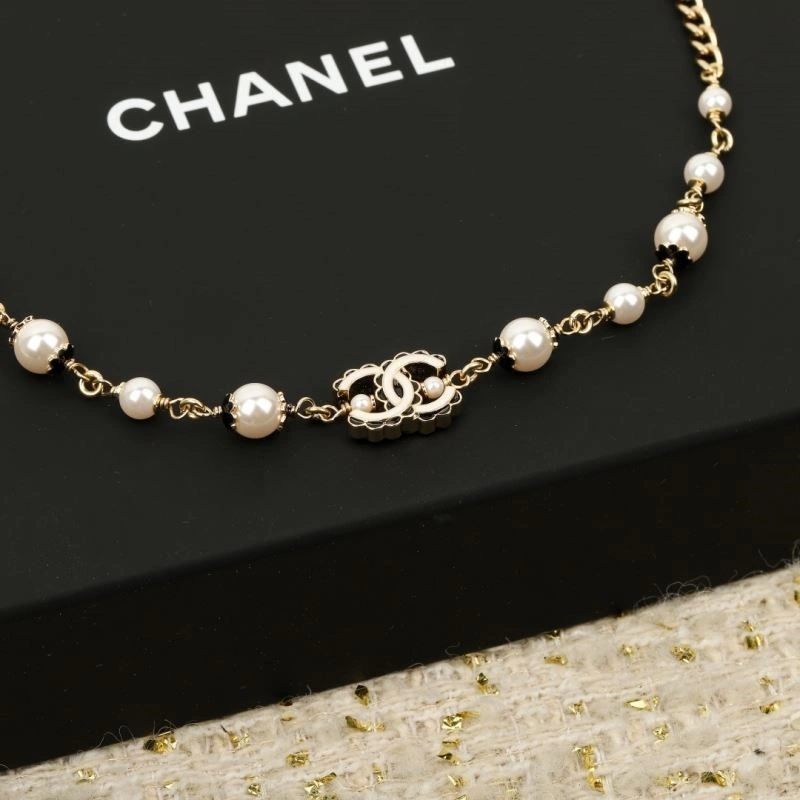 Sophisticated Chanel Necklaces 224660