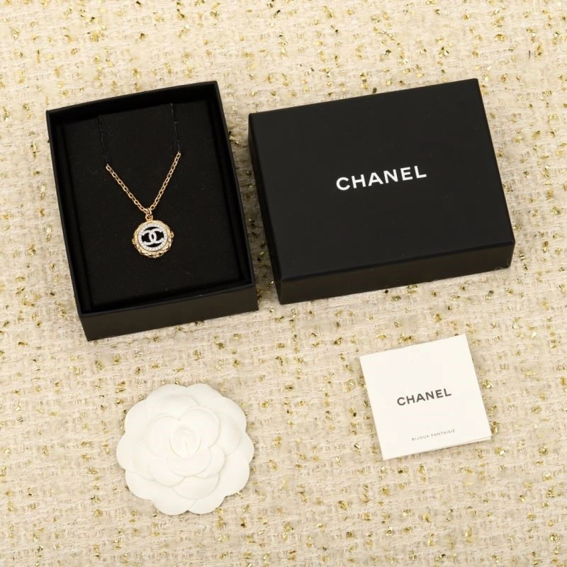 Packable Chanel Necklaces 224726