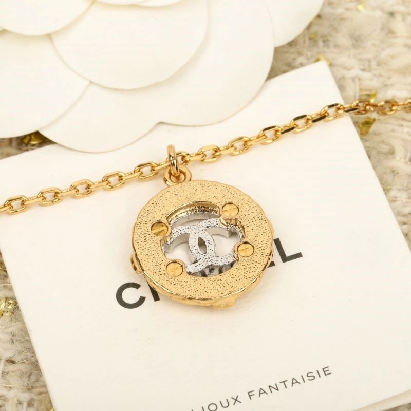 Packable Chanel Necklaces 224726