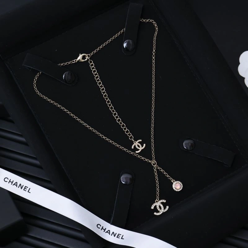Chanel Necklaces Cozy 224657