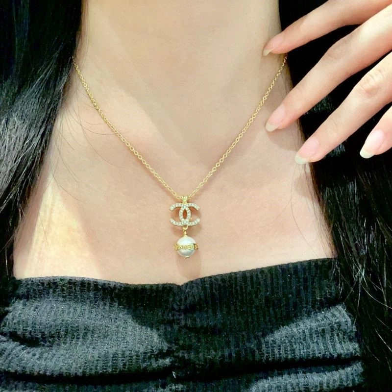 Chanel Necklaces Sporty 224697
