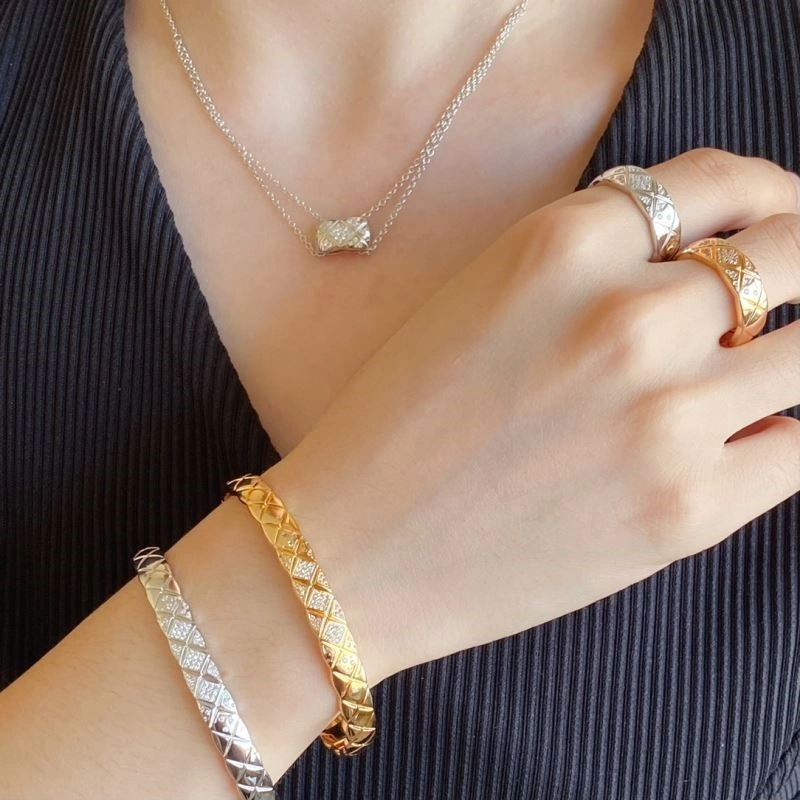 Chanel Necklaces Comfortable 224633