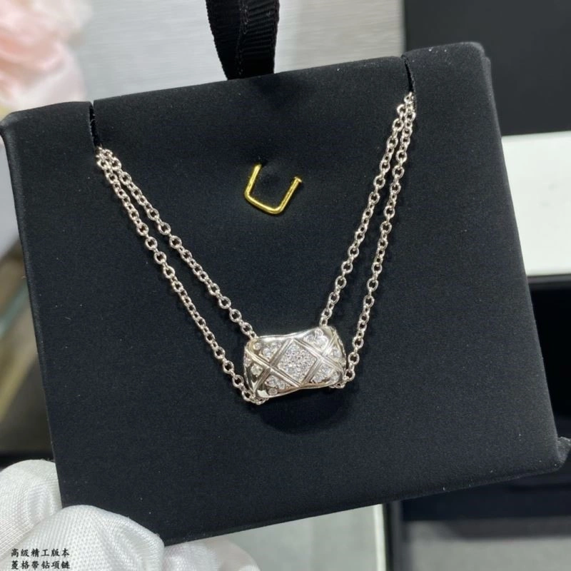 Chanel Necklaces Comfortable 224633
