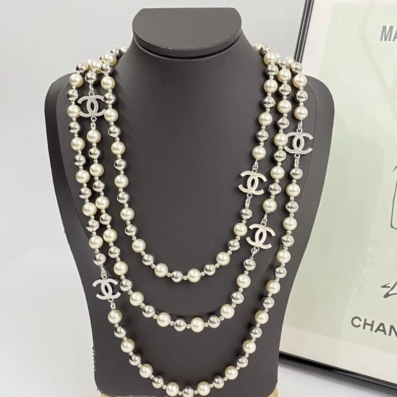 Fashionable Chanel Necklaces 224586