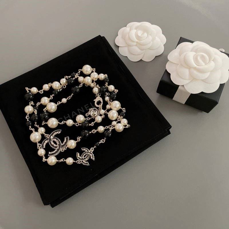 Seasonal Chanel Necklaces 224577
