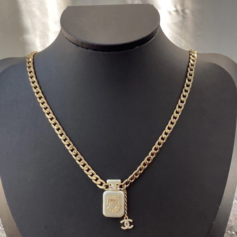 TravelReady Chanel Necklaces 224578