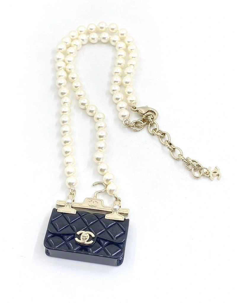 Chanel Necklaces Resilient 224576