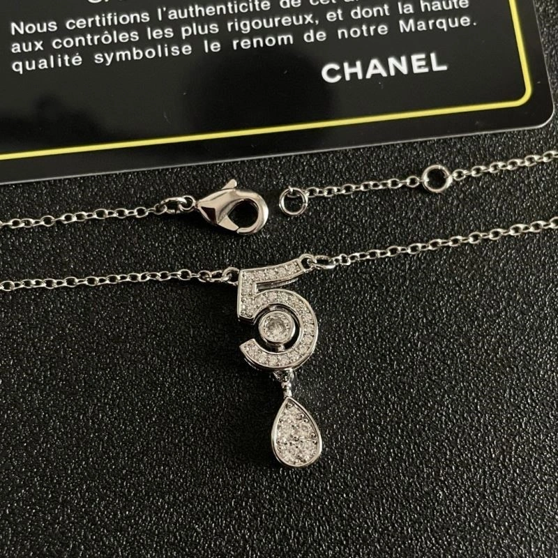 Breathable Chanel Necklaces 224561