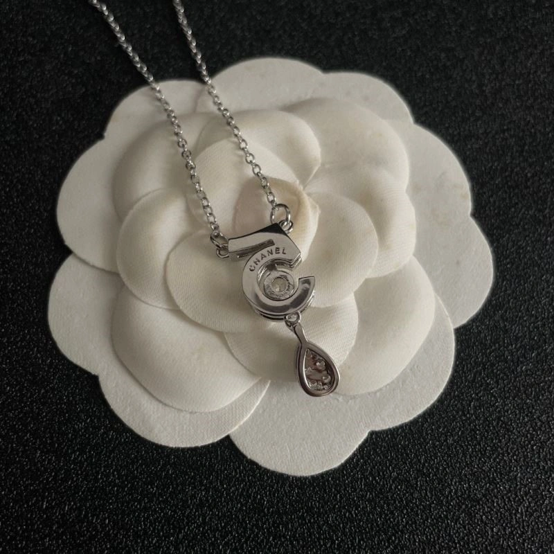 Breathable Chanel Necklaces 224561