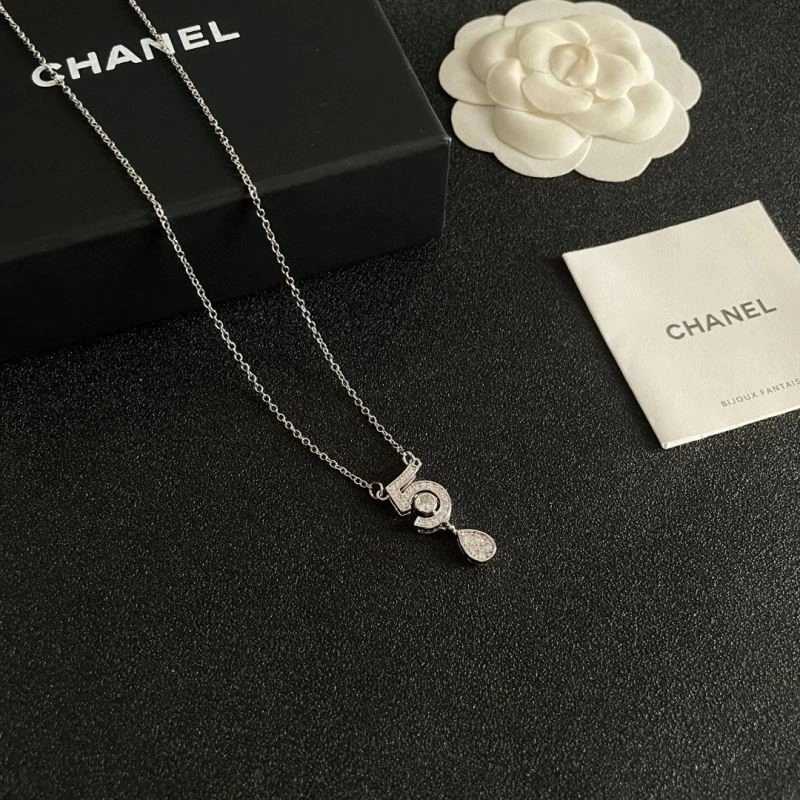 Breathable Chanel Necklaces 224561