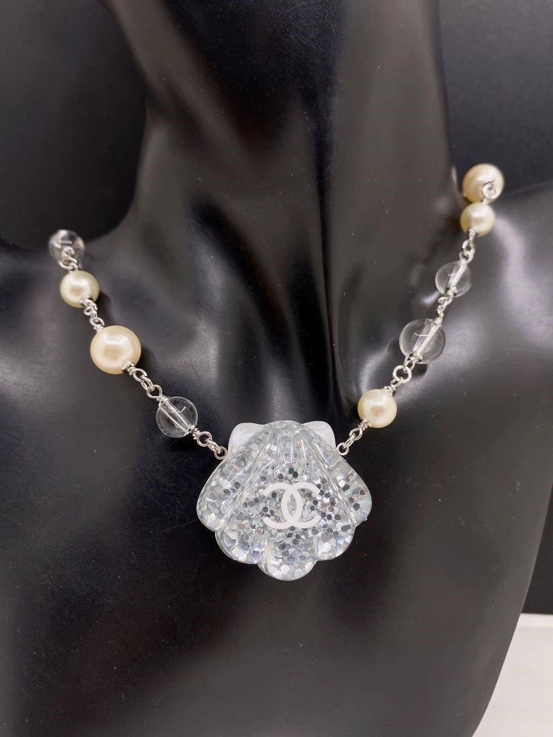 Chic Chanel Necklaces 224582