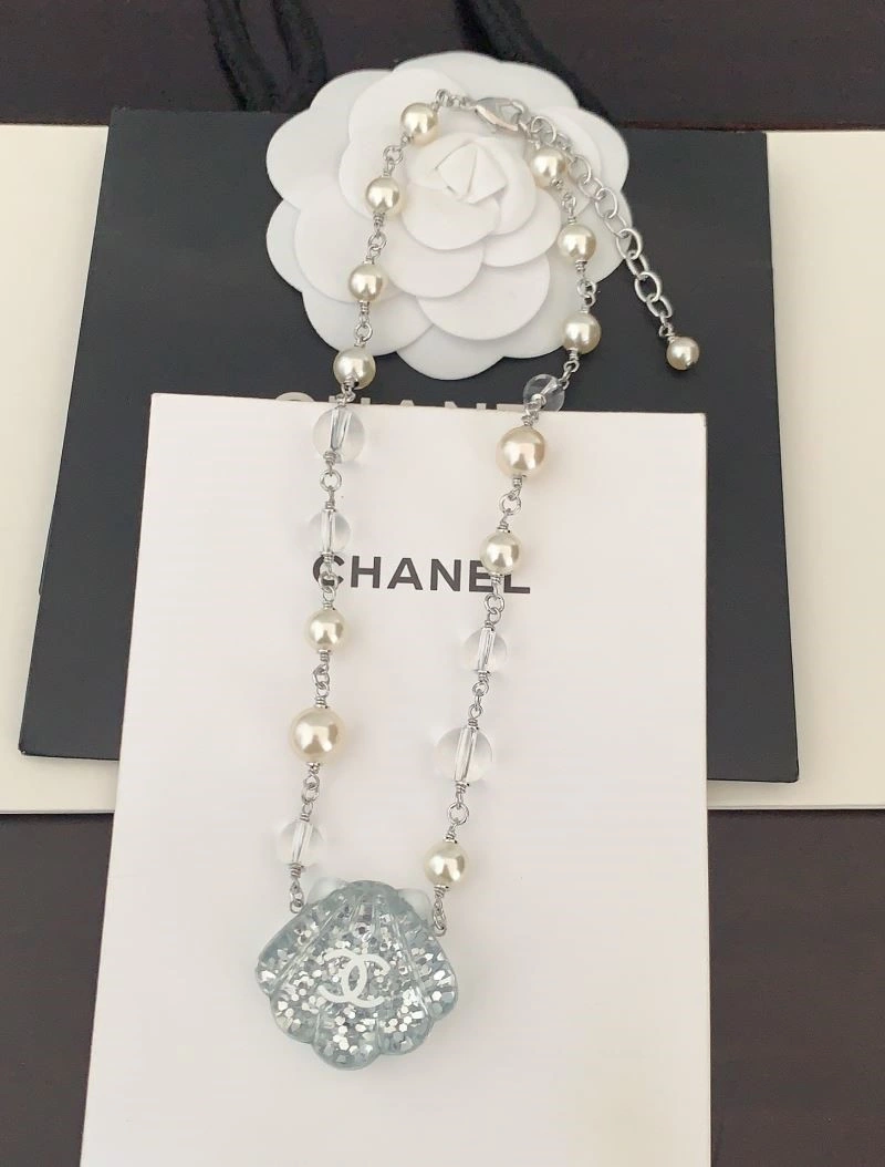 Chic Chanel Necklaces 224582