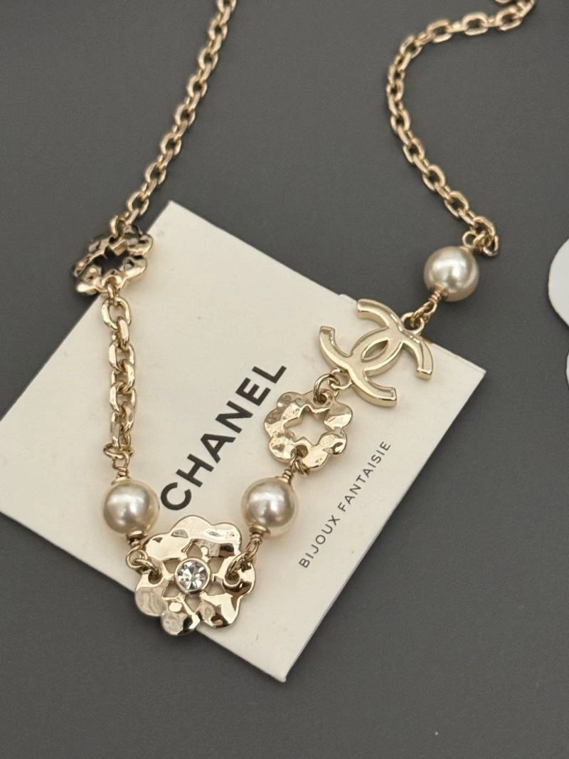 Sophisticated Chanel Necklaces 224587