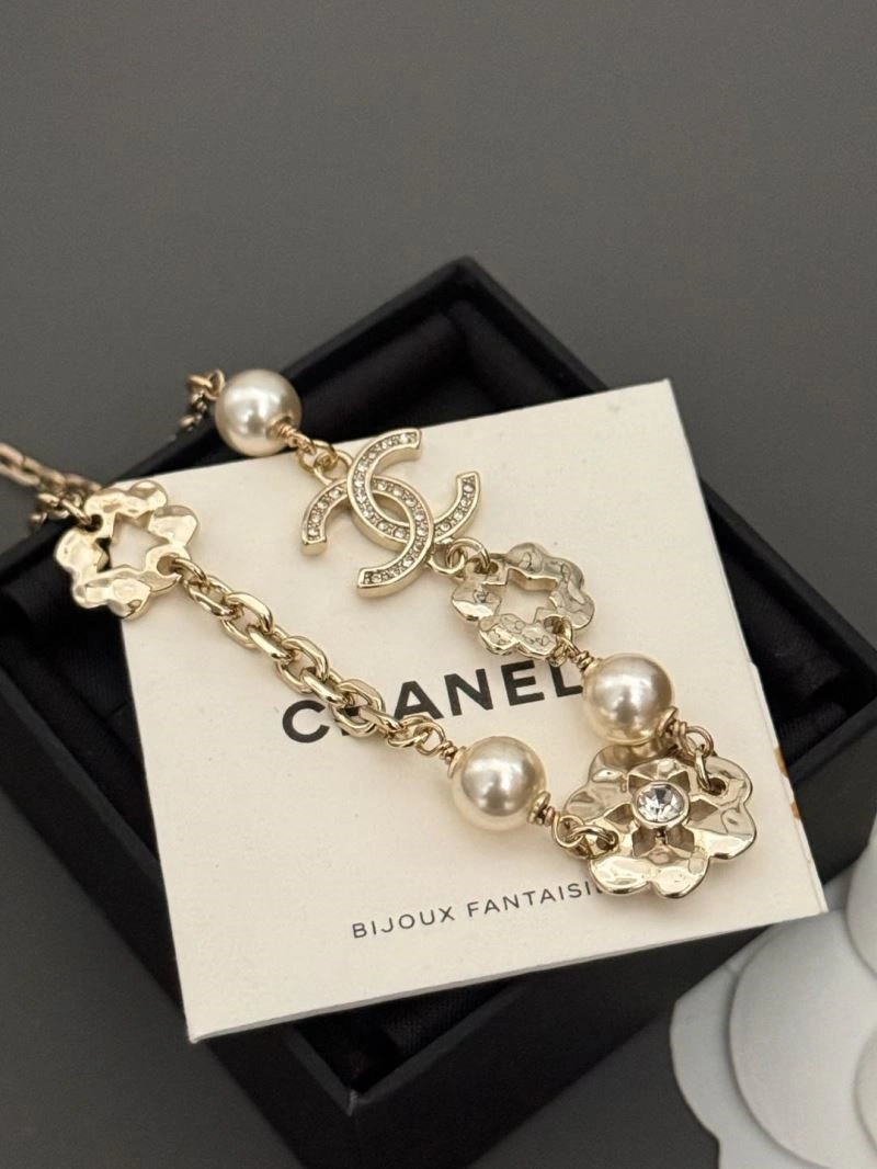 Sophisticated Chanel Necklaces 224587