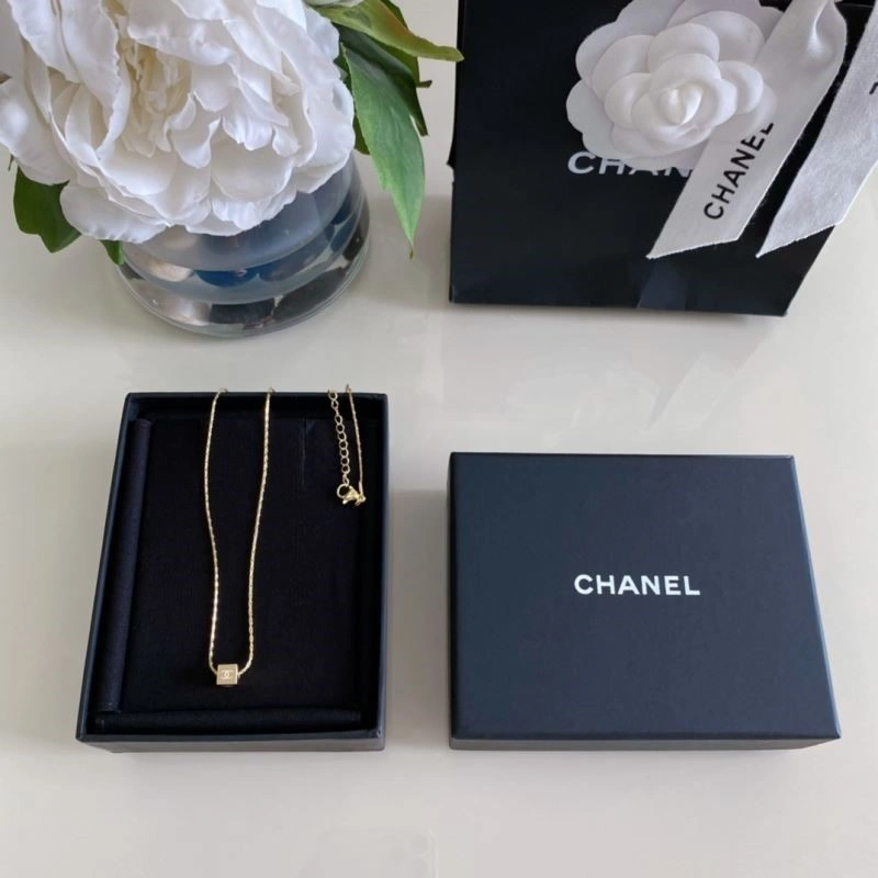SmoothTexture Chanel Necklaces 224539