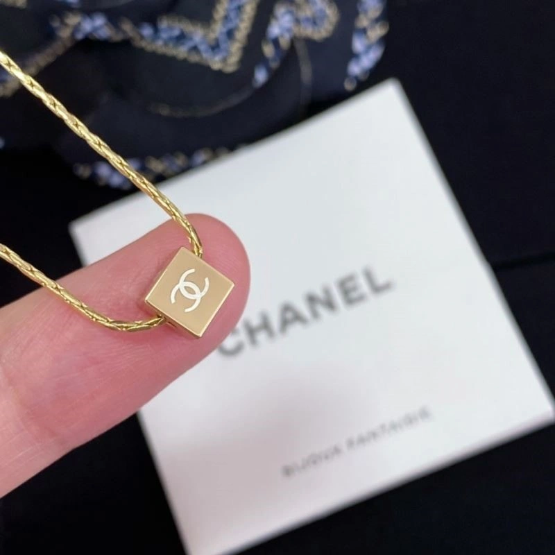 SmoothTexture Chanel Necklaces 224539