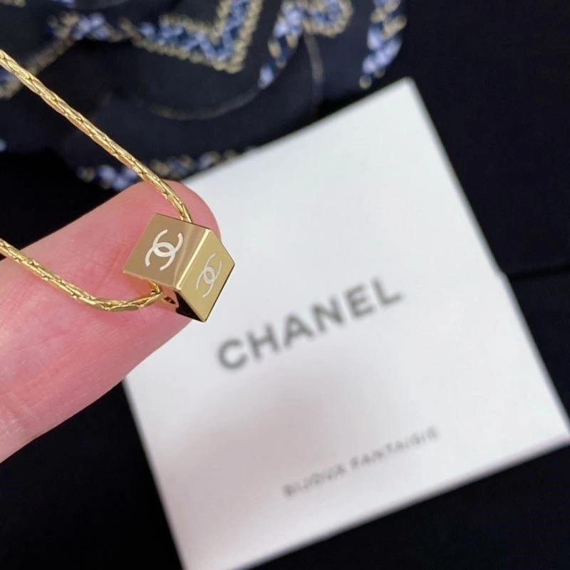 SmoothTexture Chanel Necklaces 224539