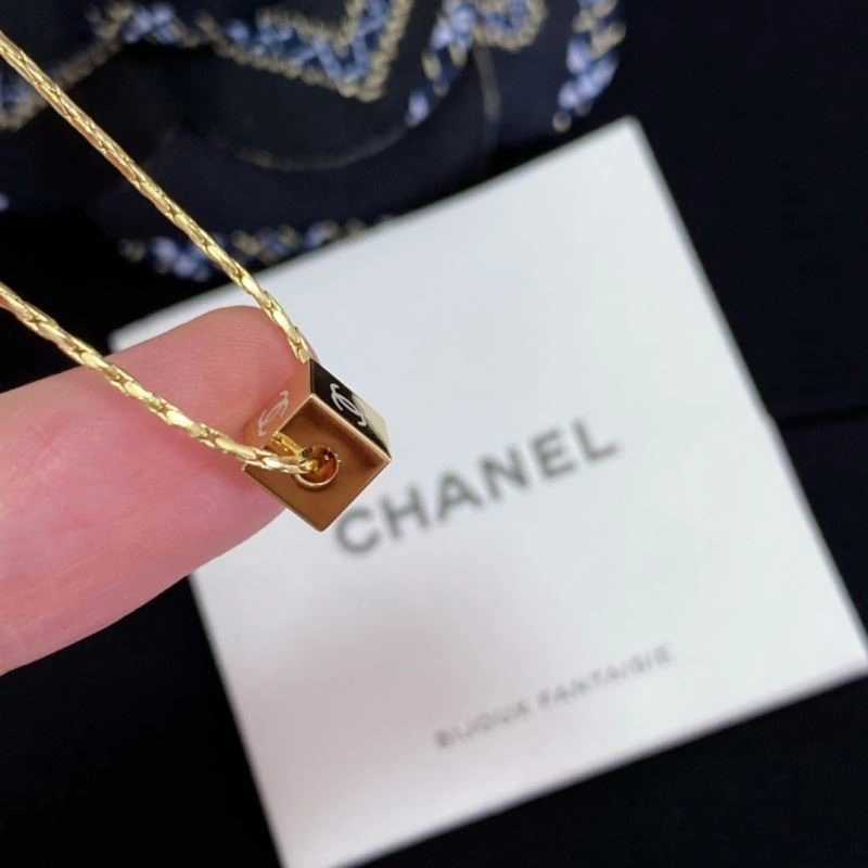 SmoothTexture Chanel Necklaces 224539