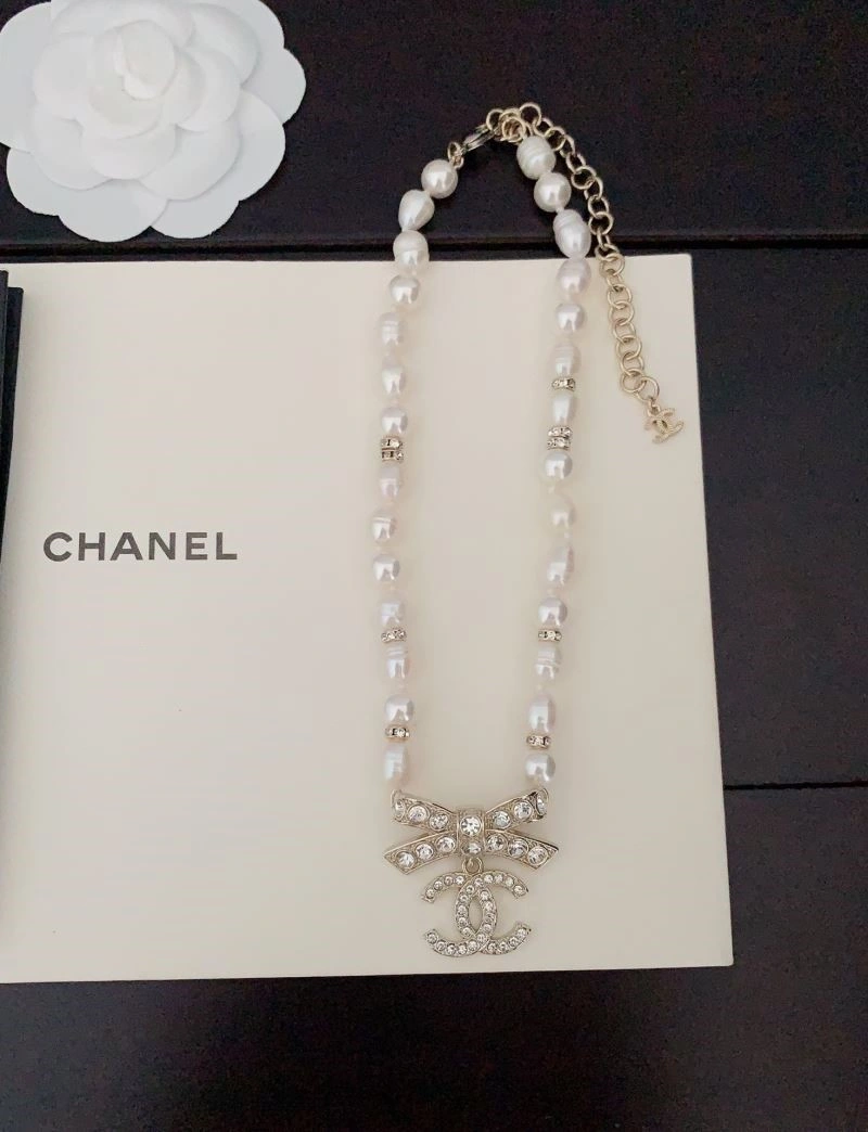 Minimalist Chanel Necklaces 224542