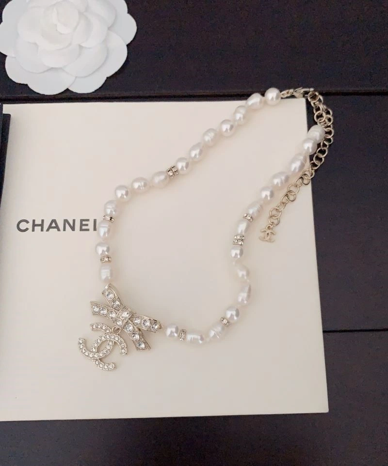 Minimalist Chanel Necklaces 224542