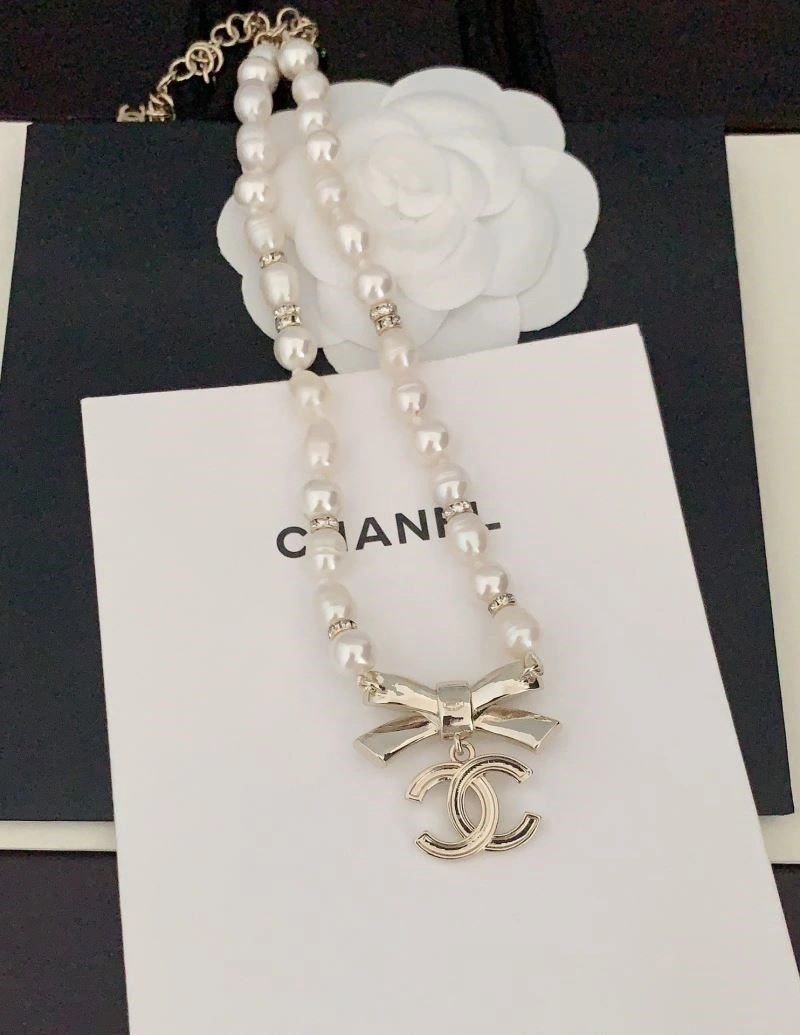 Minimalist Chanel Necklaces 224542