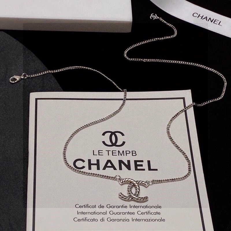 Versatile Chanel Necklaces 224541