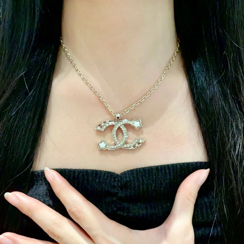 Colorful Chanel Necklaces 223579