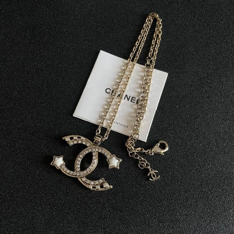 Colorful Chanel Necklaces 223579