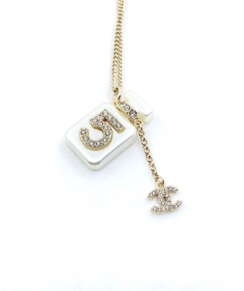 HighPerformance Chanel Necklaces 223566