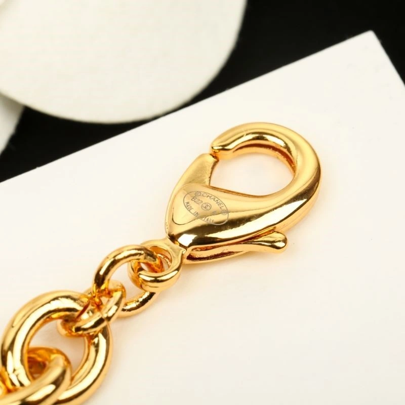 Minimalist Chanel Necklaces 223575