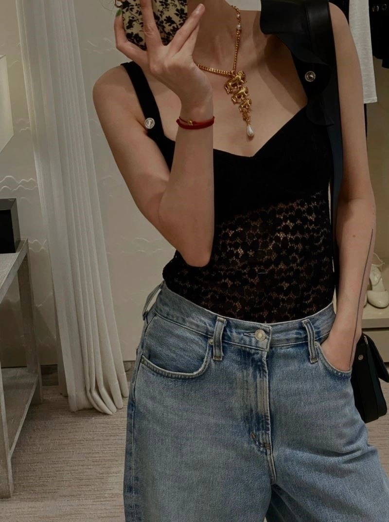 Minimalist Chanel Necklaces 223575
