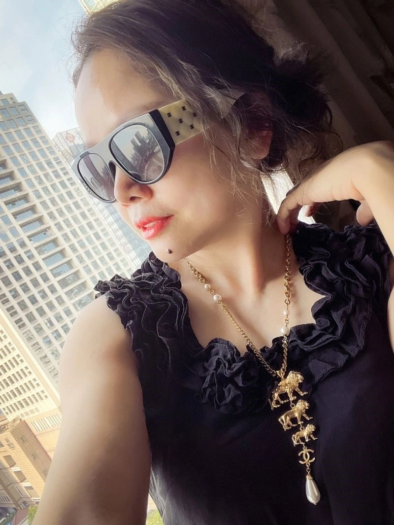 Minimalist Chanel Necklaces 223575