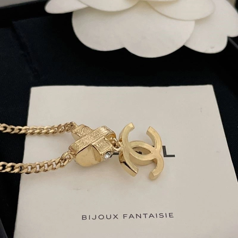 Chanel Necklaces StreetReady 223553