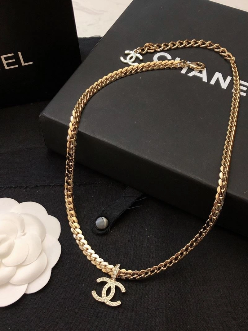 Chanel Necklaces Flexible 223601