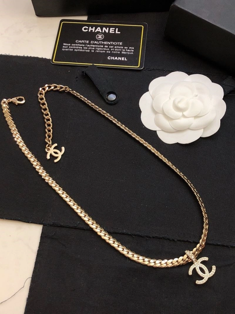 Chanel Necklaces Flexible 223601