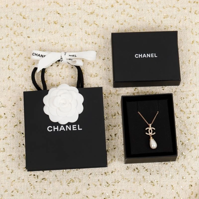 Chanel Necklaces WellDesigned 223535