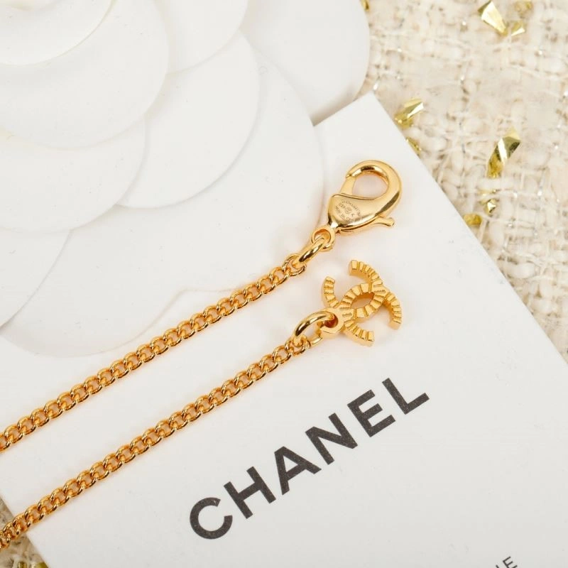 Chanel Necklaces WellDesigned 223535