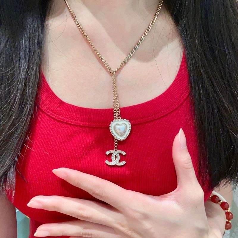 Bright Chanel Necklaces 223531