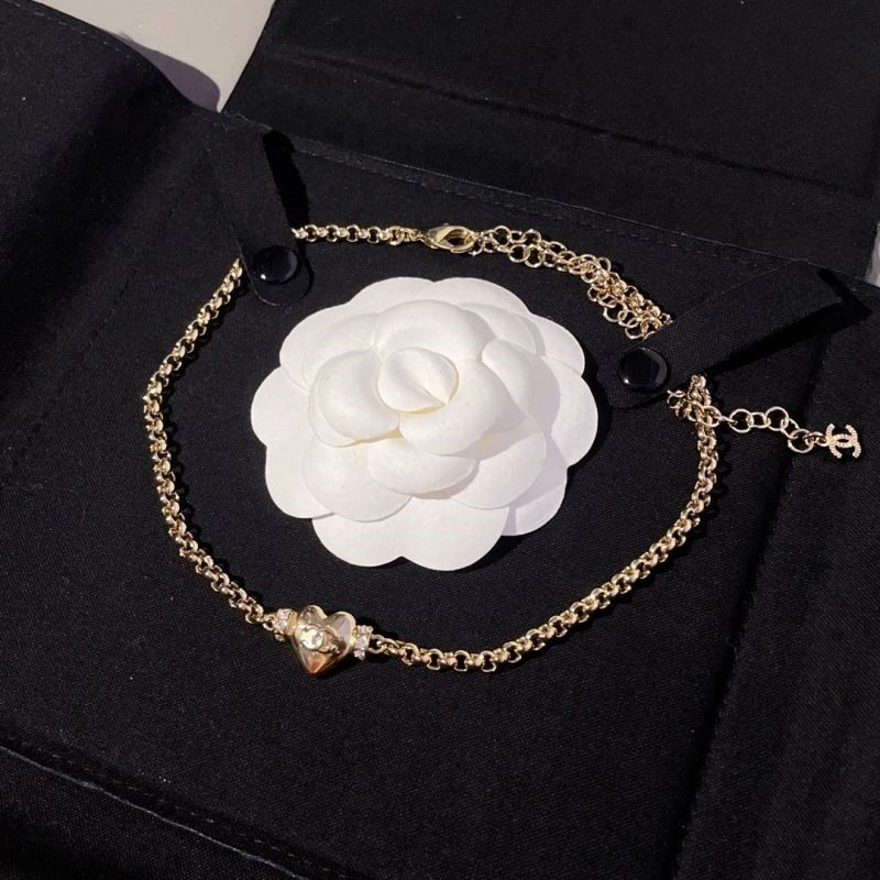 Chanel Necklaces Sophisticated 223515