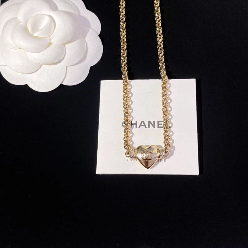 Chanel Necklaces Sophisticated 223515