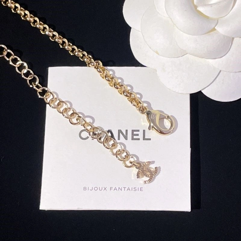 Chanel Necklaces Sophisticated 223515